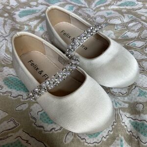 Felix & Flora- Toddler 6- Ivory Silk Flats with Rhinestone Pearl Strap